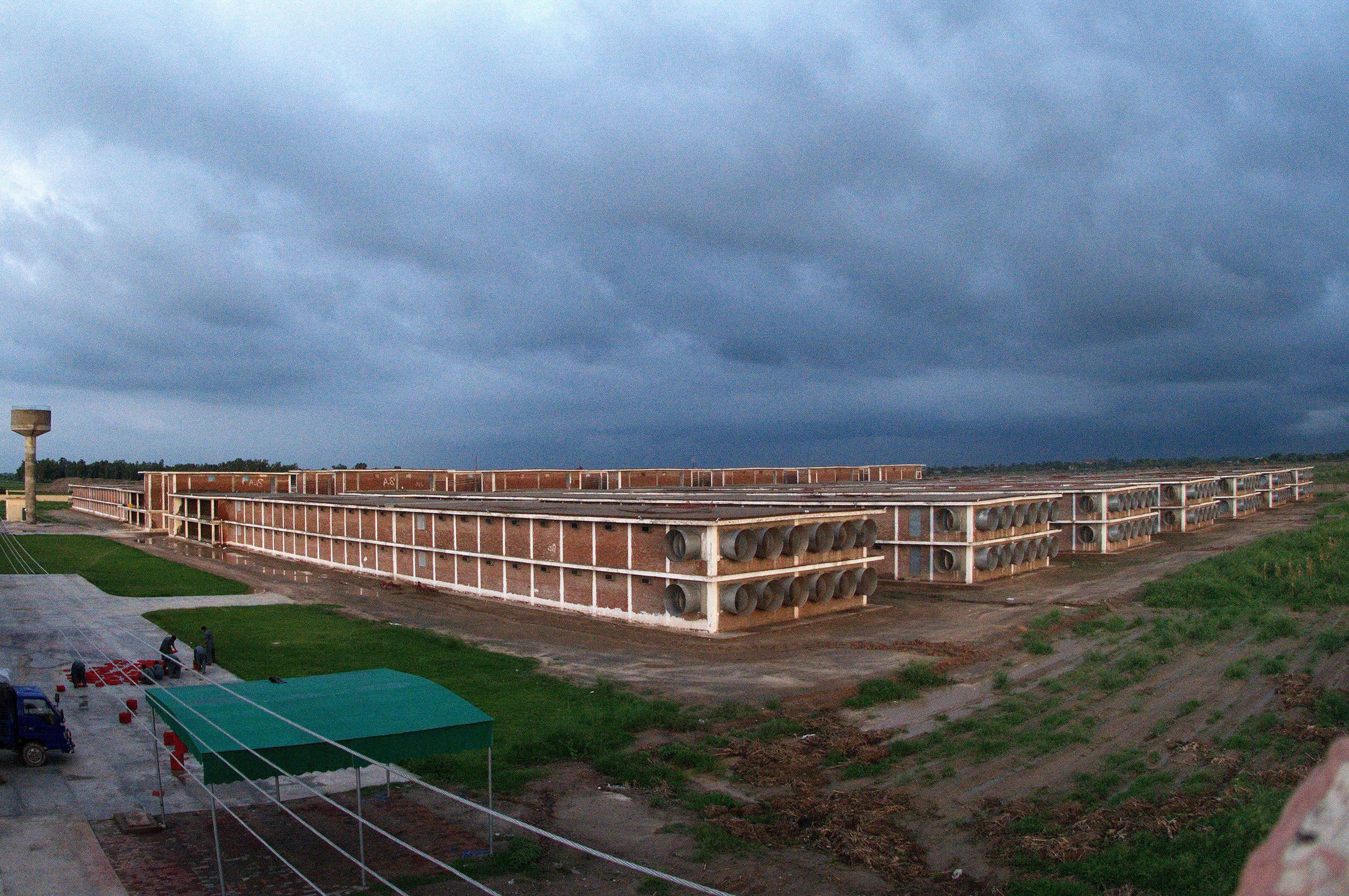 Breeding farm bio-security setup